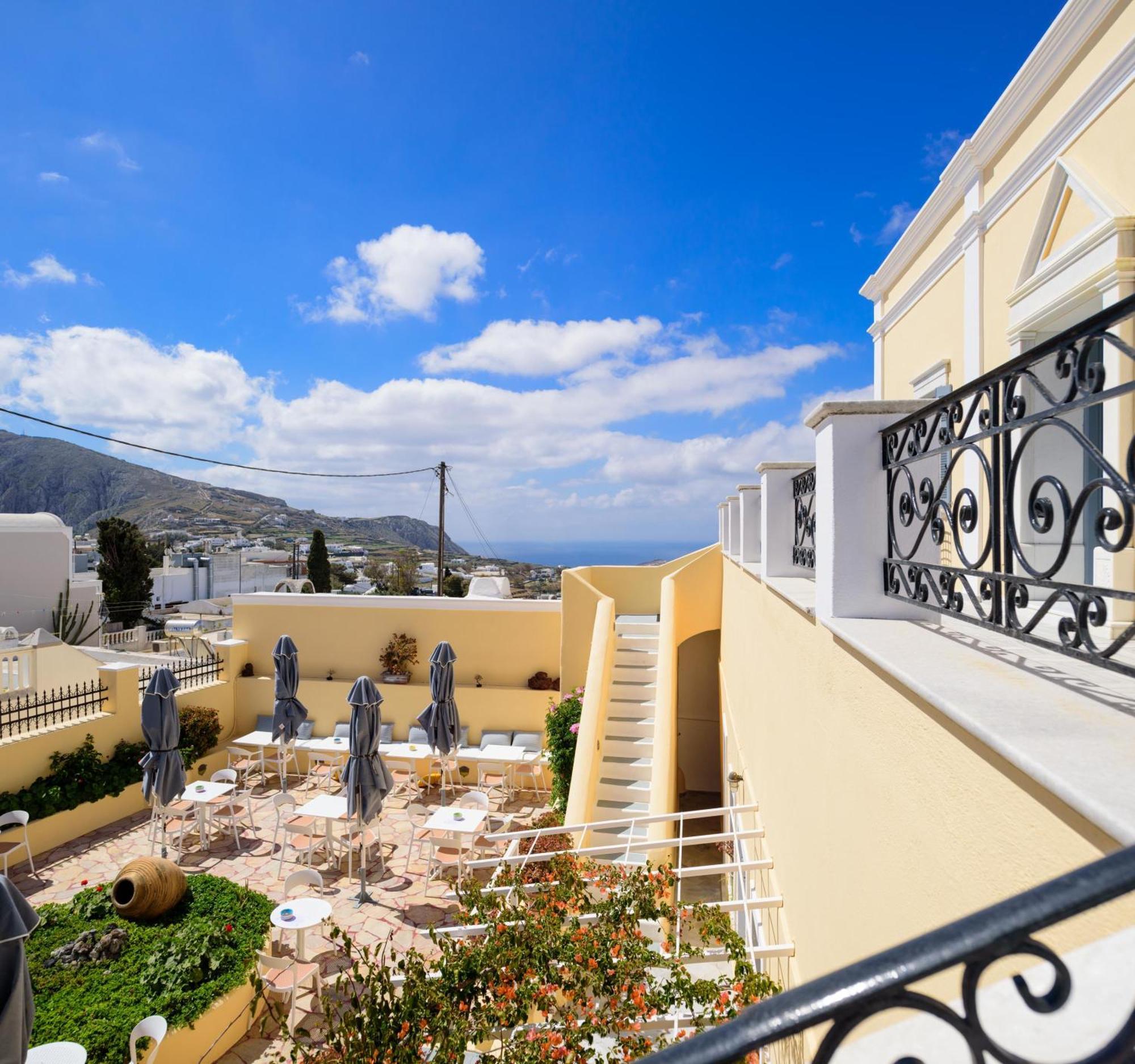 Ikio Concept Santorini Pýrgos