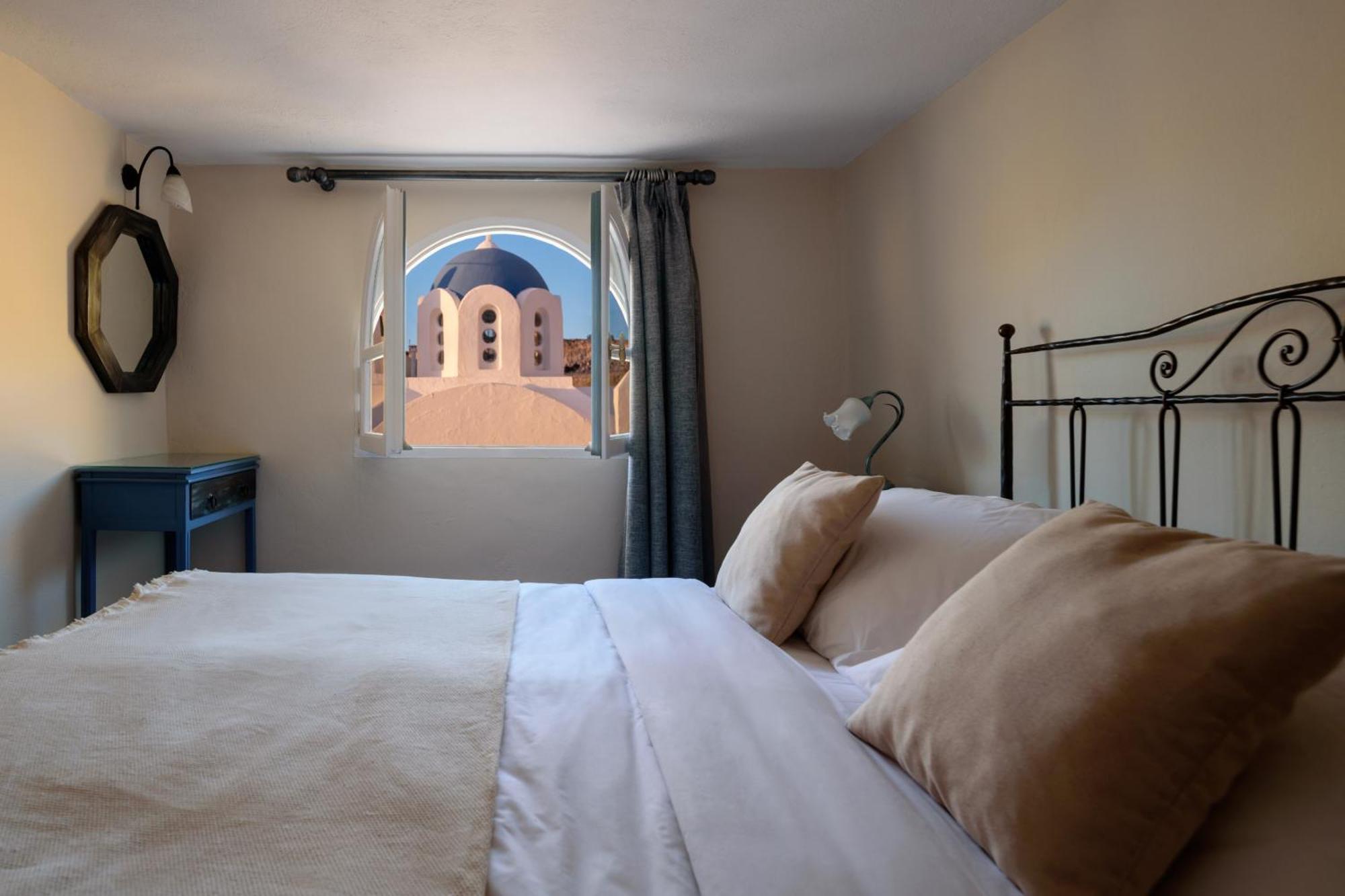 Ikio Concept Santorini *