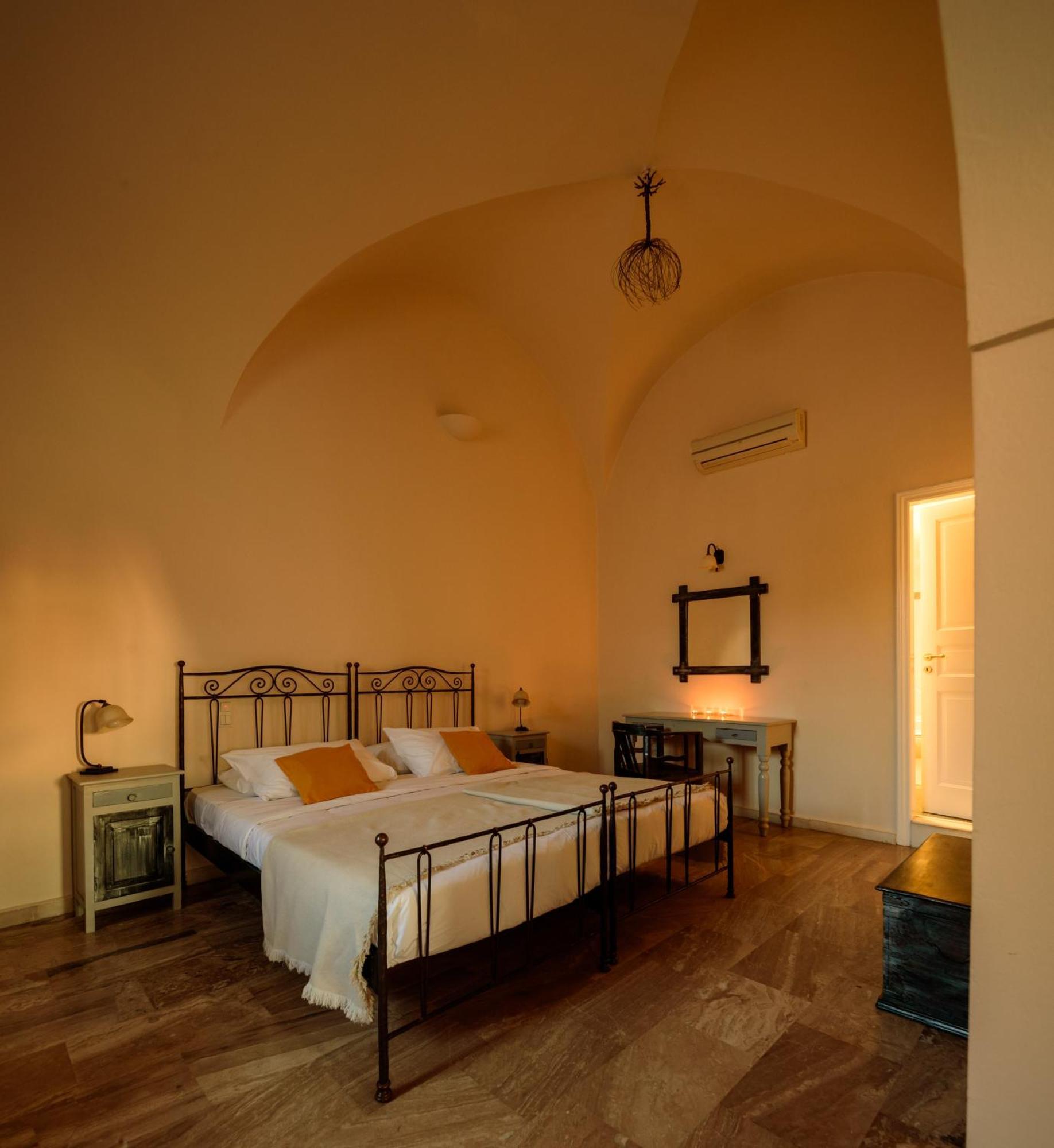 Ikio Concept Santorini * Pýrgos