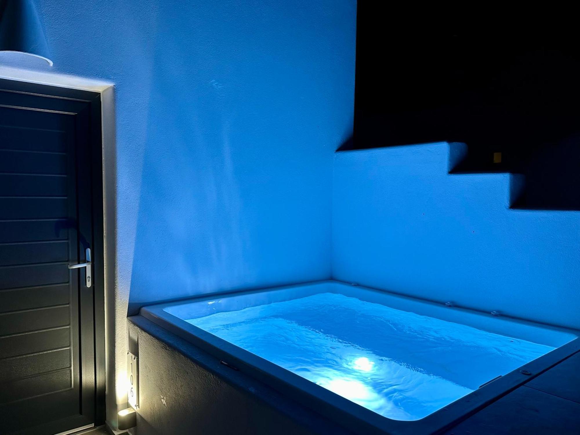 Aparthotel Santorini Miracles Suites, Adults Only *