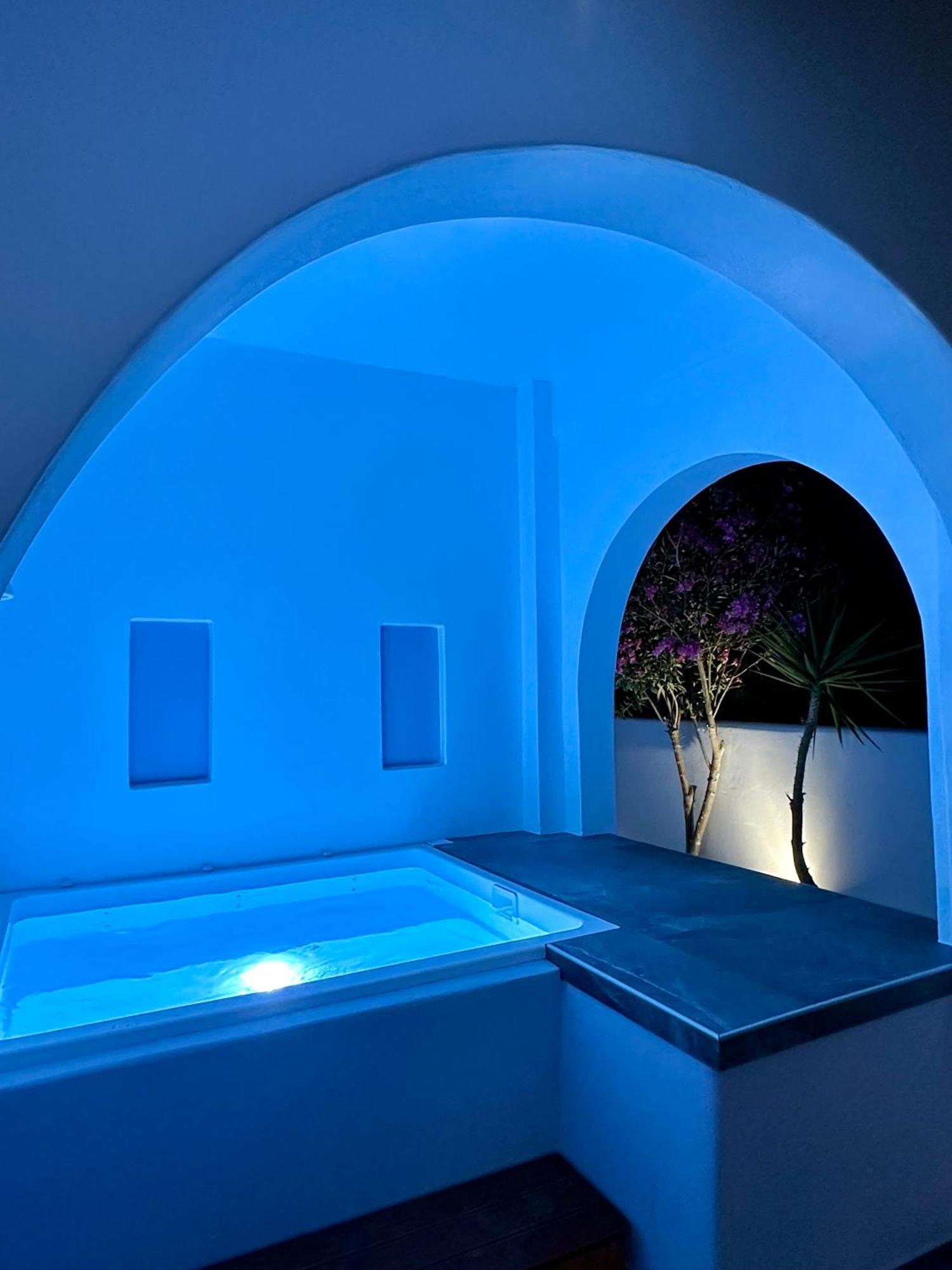Aparthotel Santorini Miracles Suites, Adults Only Perissa (Santorini)