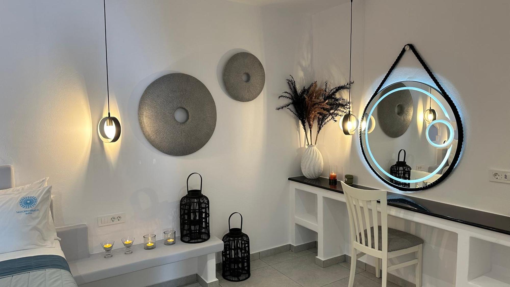 Santorini Miracles Suites, Adults Only Aparthotel *