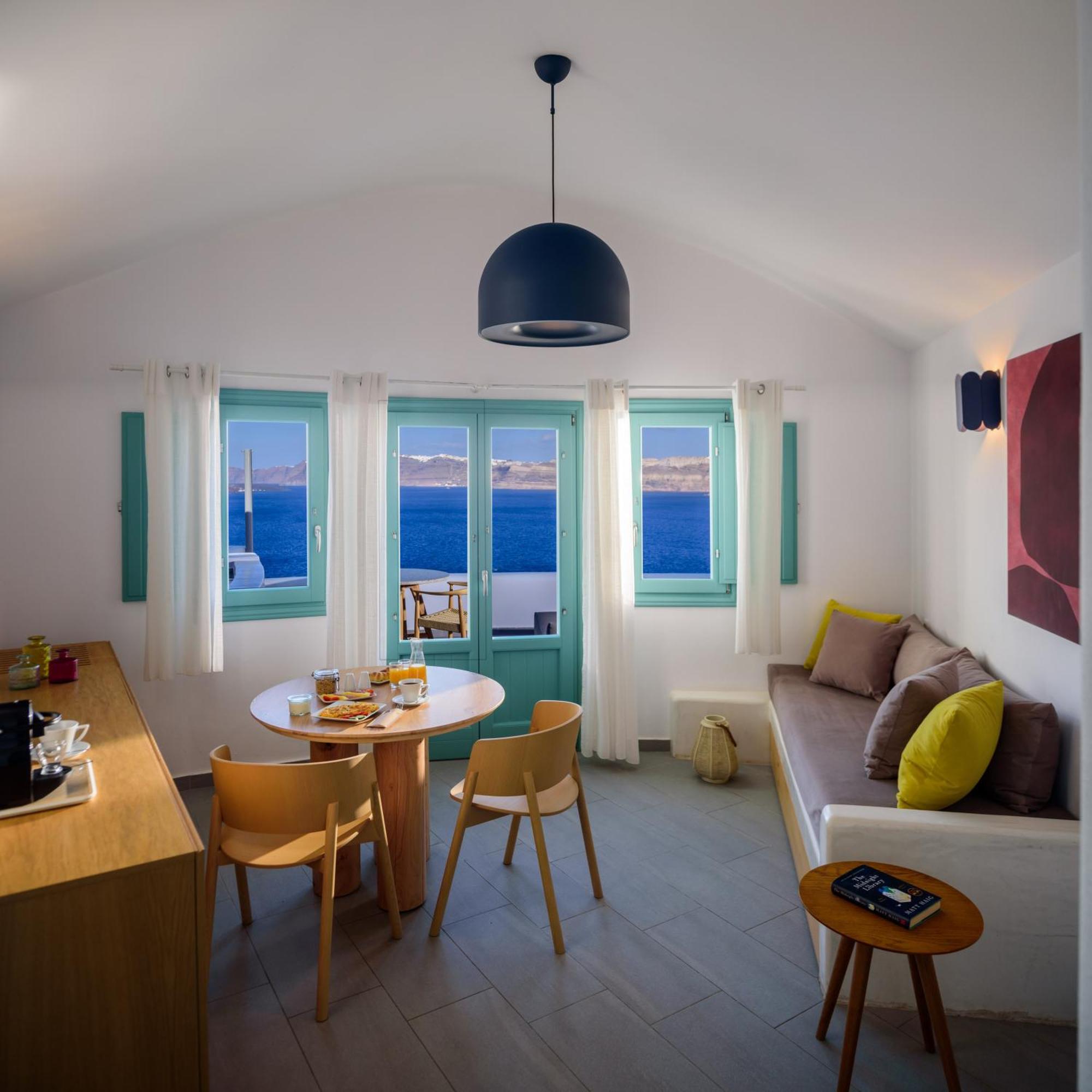 Hotel Neptune Luxury Akrotiri (Santorini)