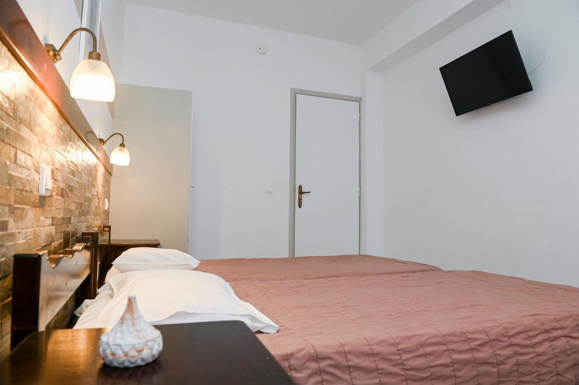 Narkissos Hotel 2*