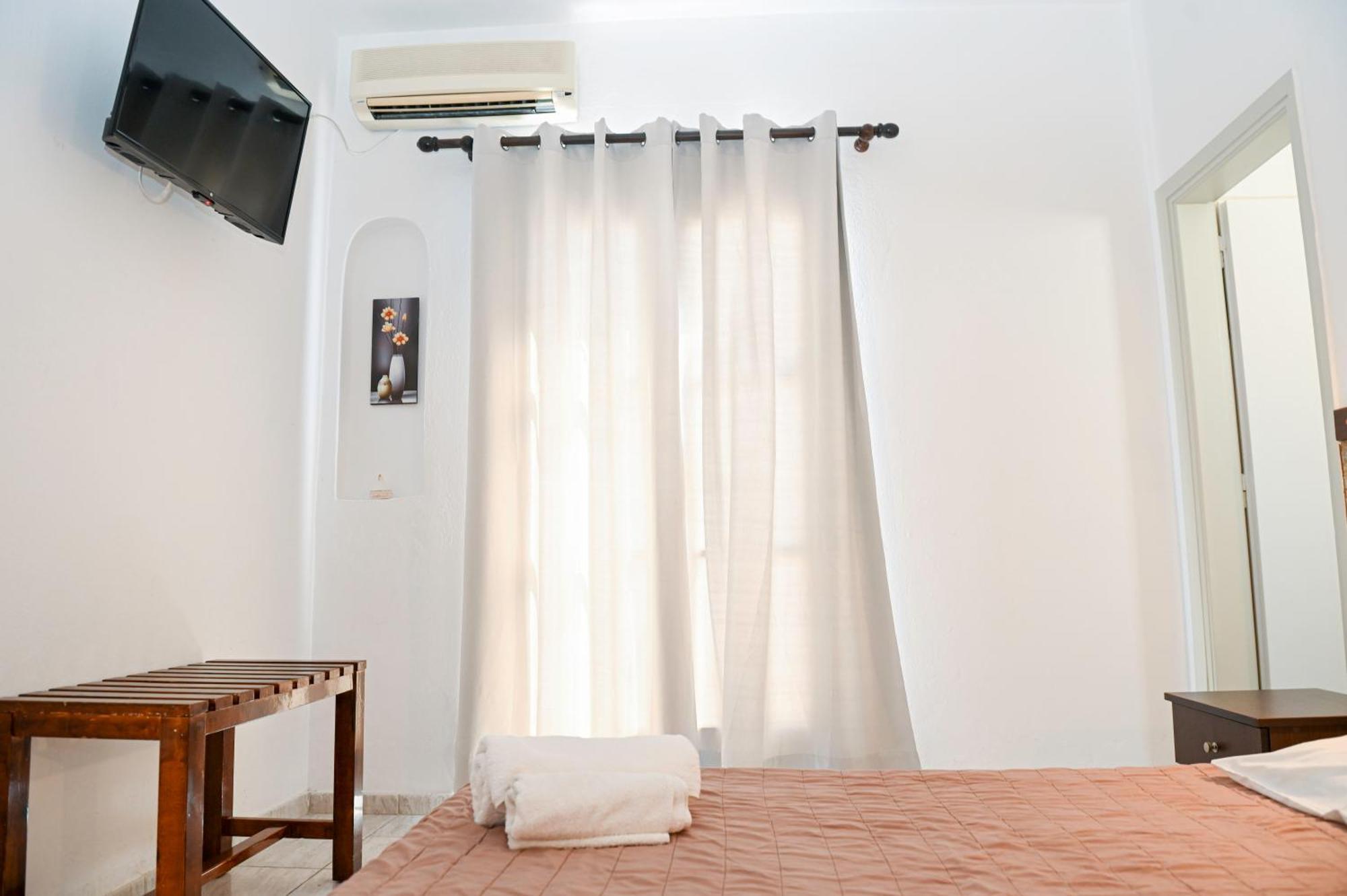 Hotel Narkissos 2*