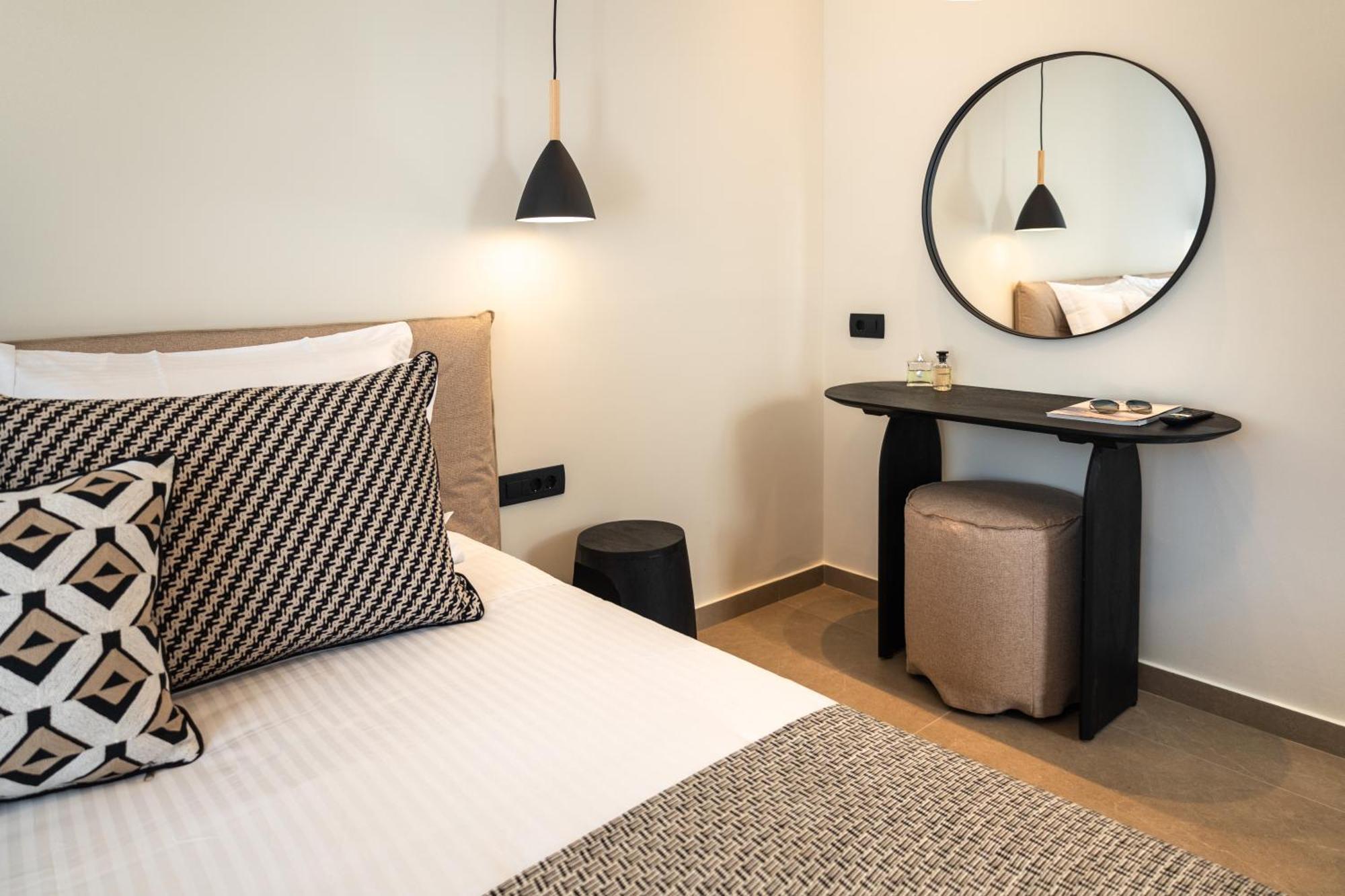 Depalyma Hotel *
