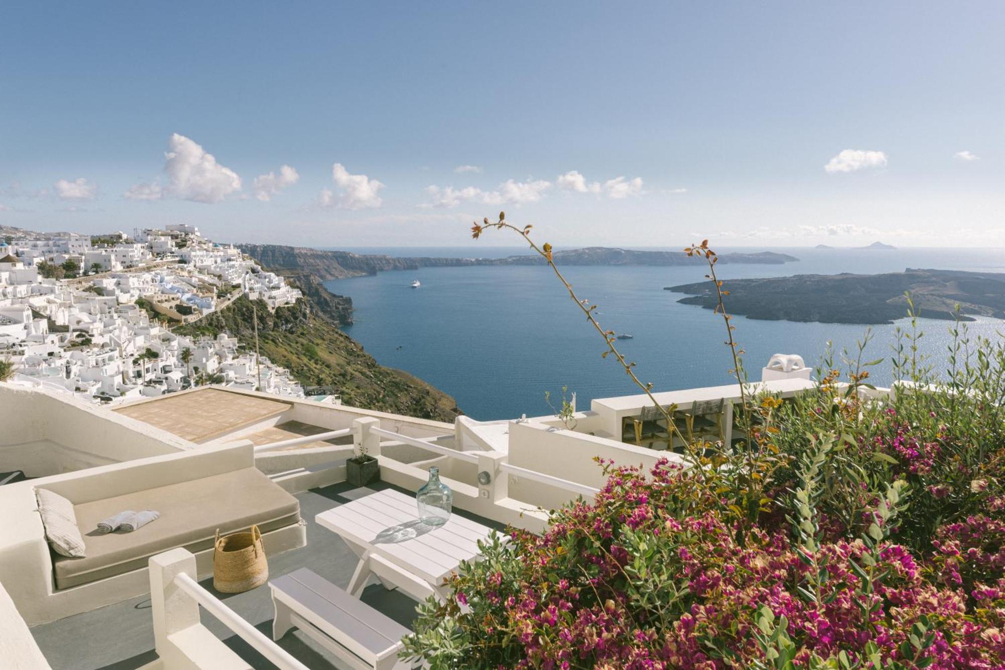 Blue Dolphins Hotel 3*