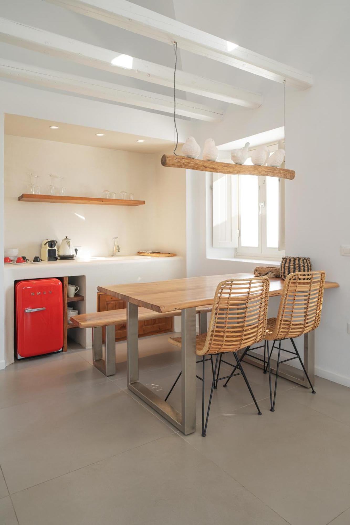 White & Co Exclusive Island * Pyrgos Kallistis