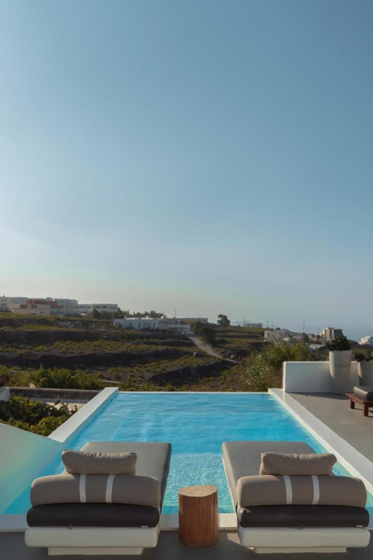 White & Co Exclusive Island * Pyrgos Kallistis