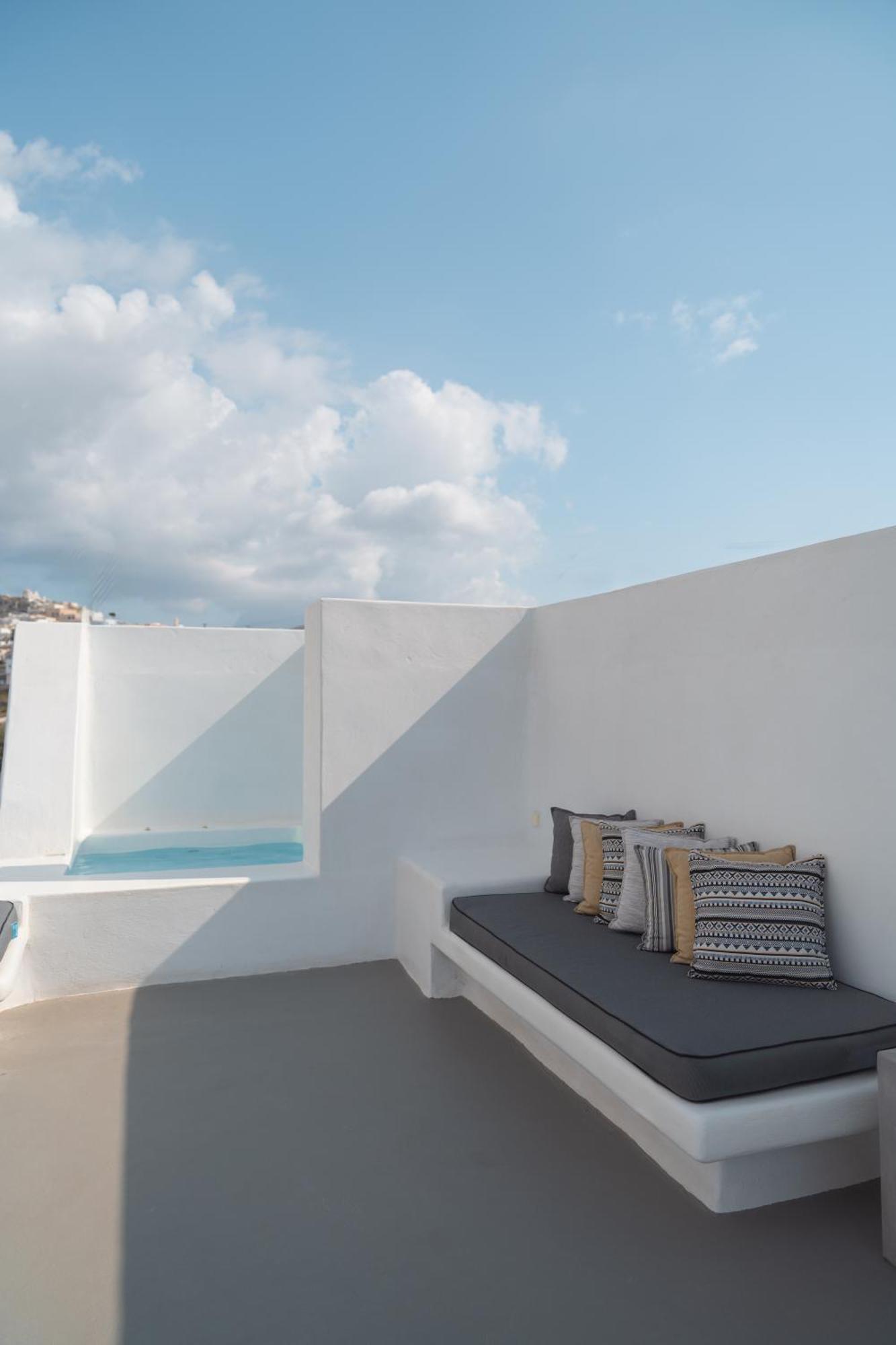 White & Co Exclusive Island Villa *