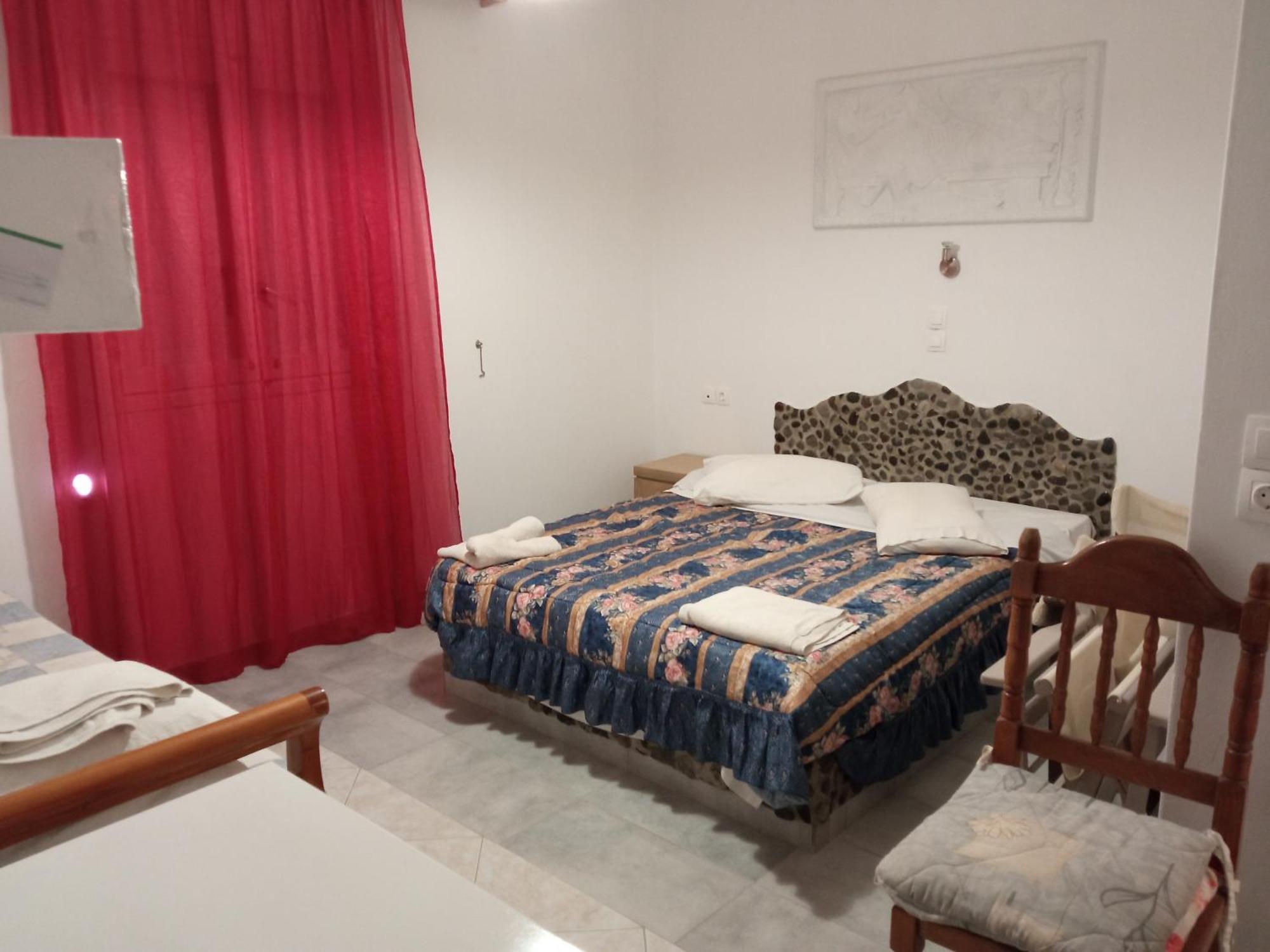 Perissa Hotel