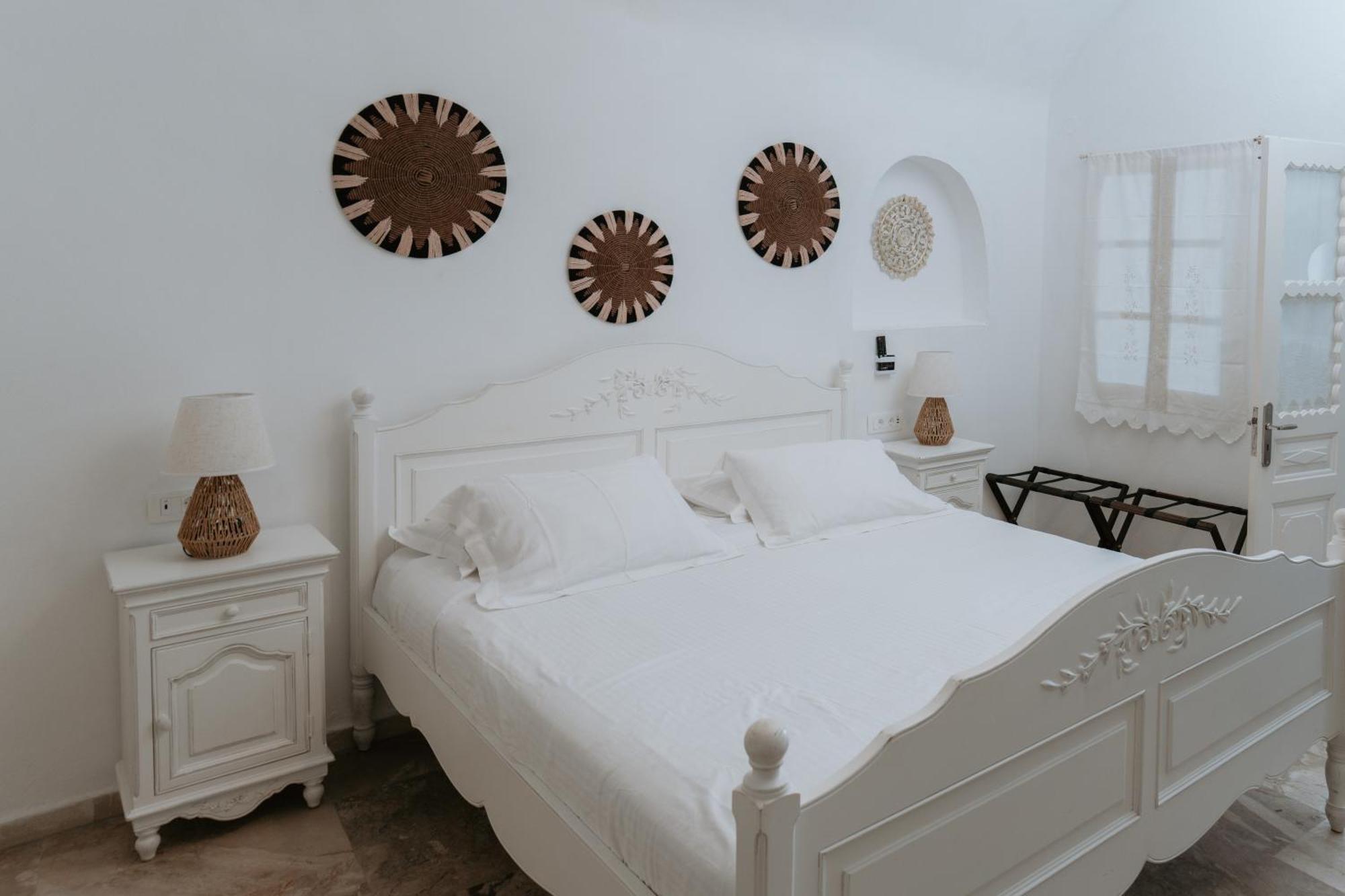 Villa Simantiri Private