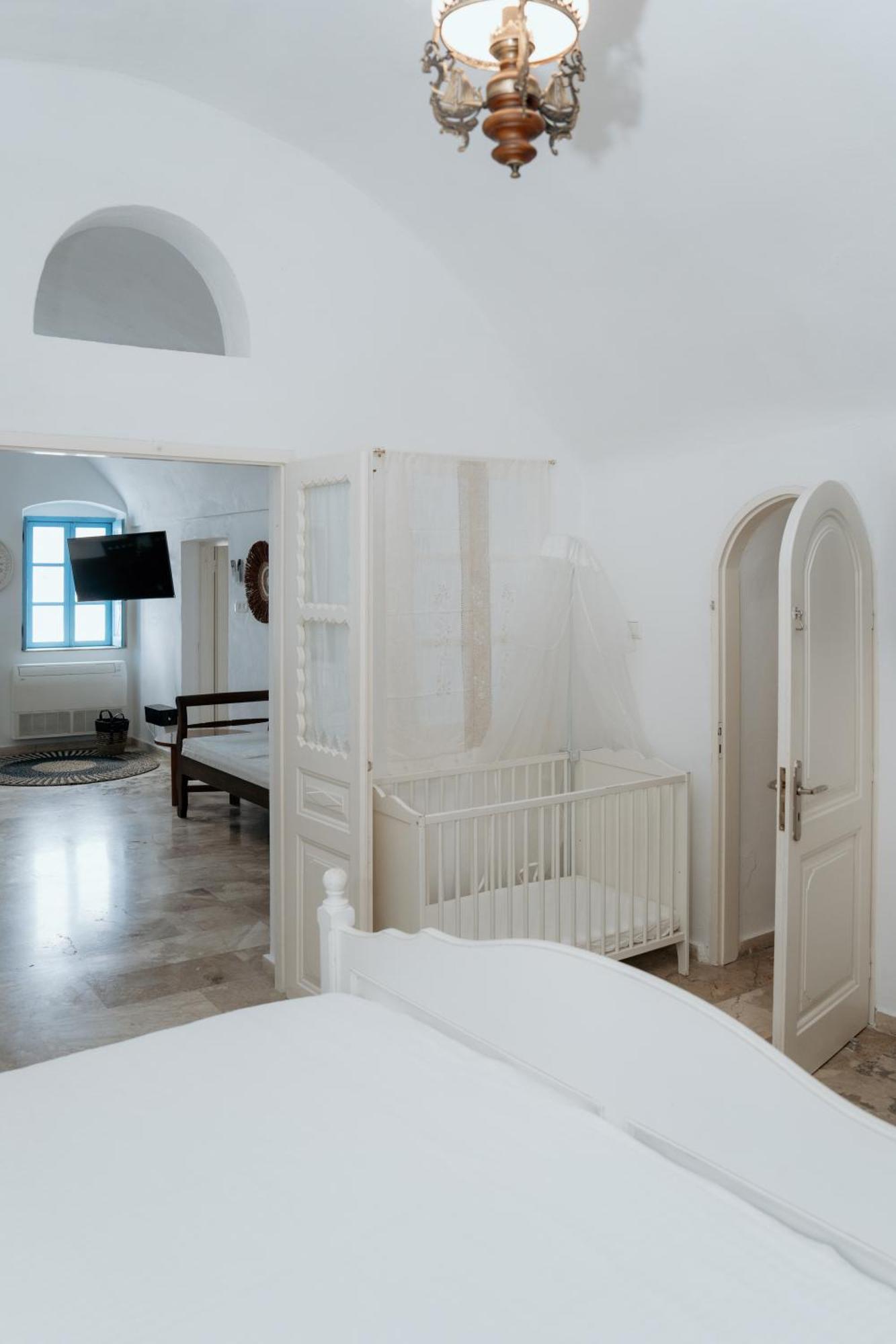 Villa Simantiri Private