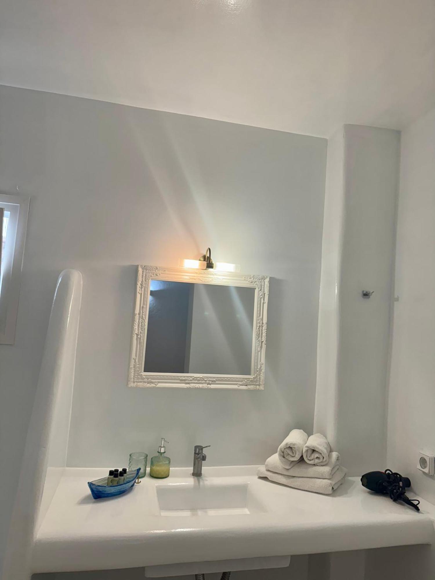 Sakas Residences *