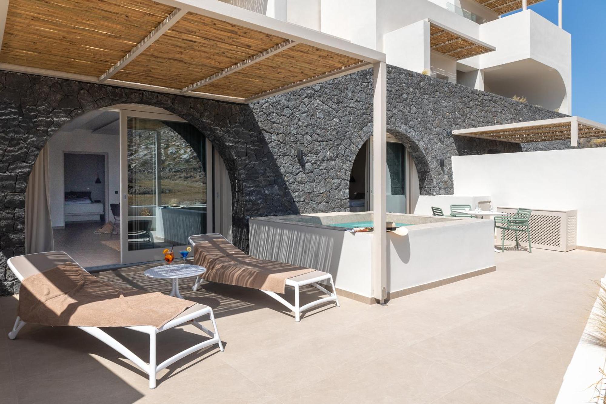 Depalyma Hotel