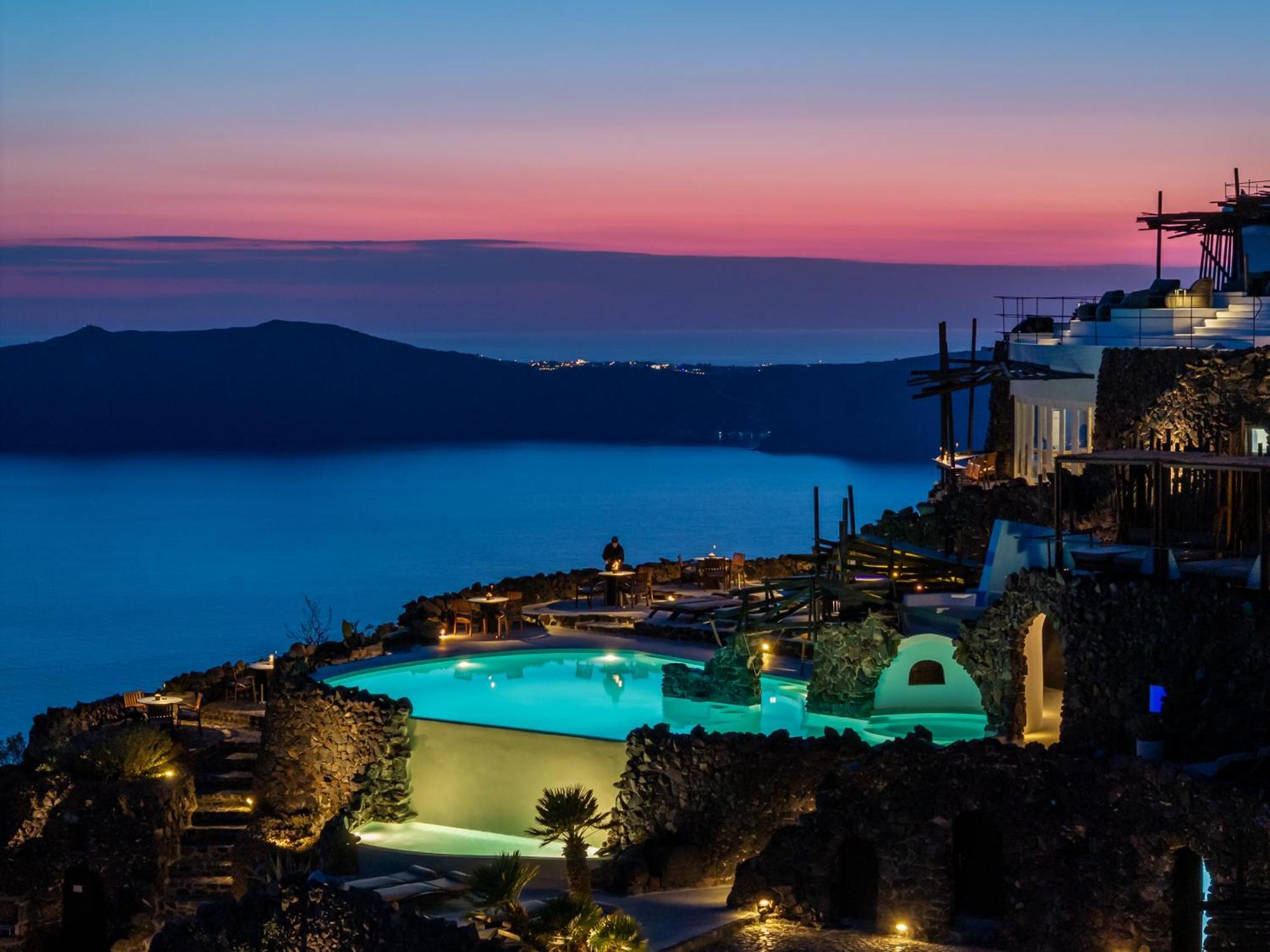 Honeymoon Petra (adults Only) 5* Imerovigli (Santorini)