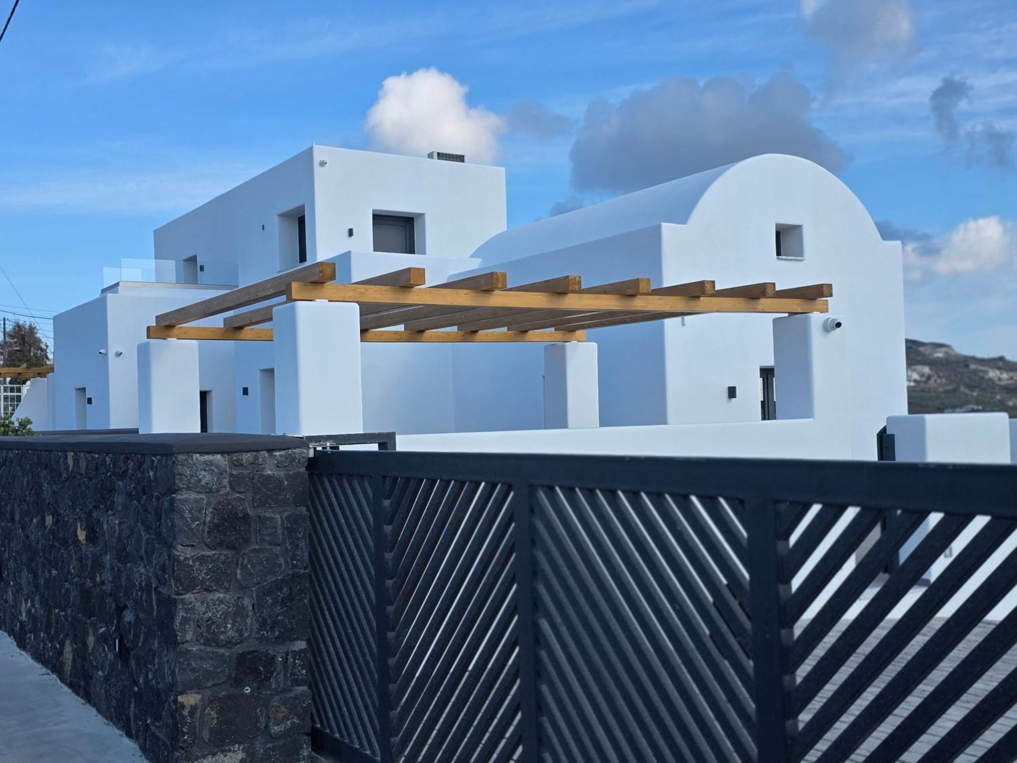 Aparthotel Santorini Ethereal Blue Pýrgos