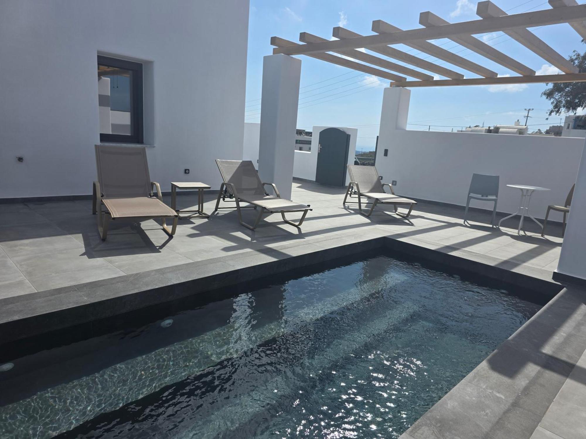 Aparthotel Santorini Ethereal Blue Pýrgos