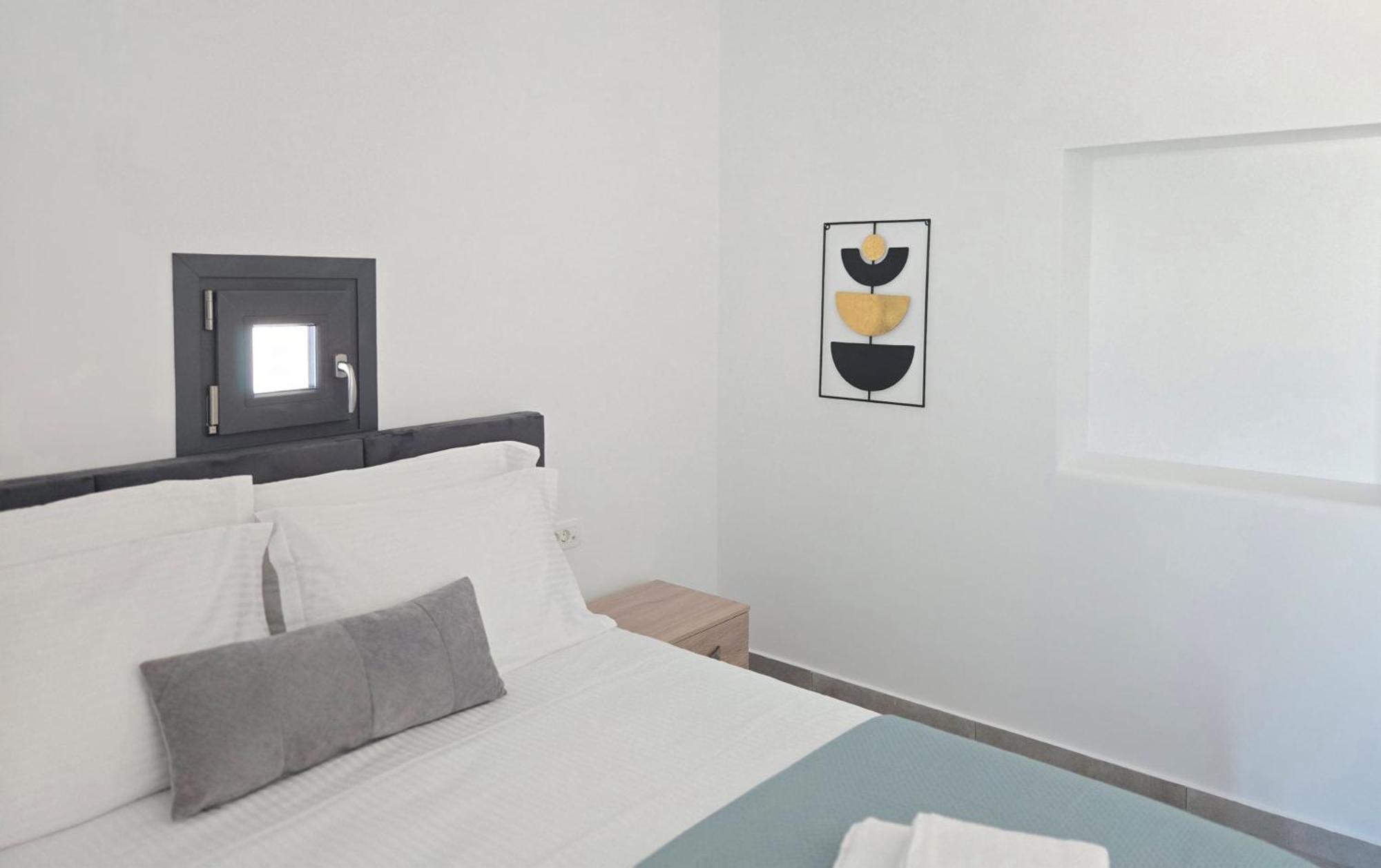 Santorini Ethereal Blue Aparthotel Pýrgos