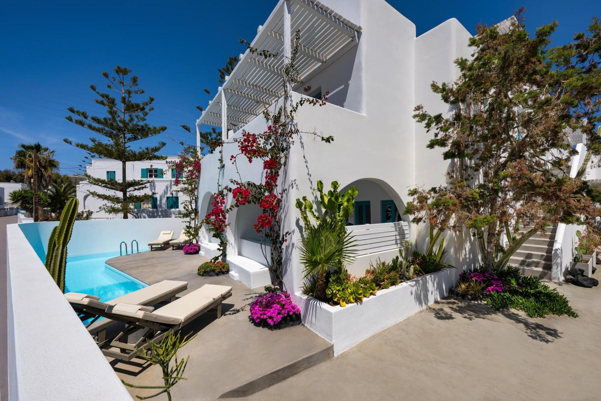 Aparthotel Nissia & Kamari (Santorini)