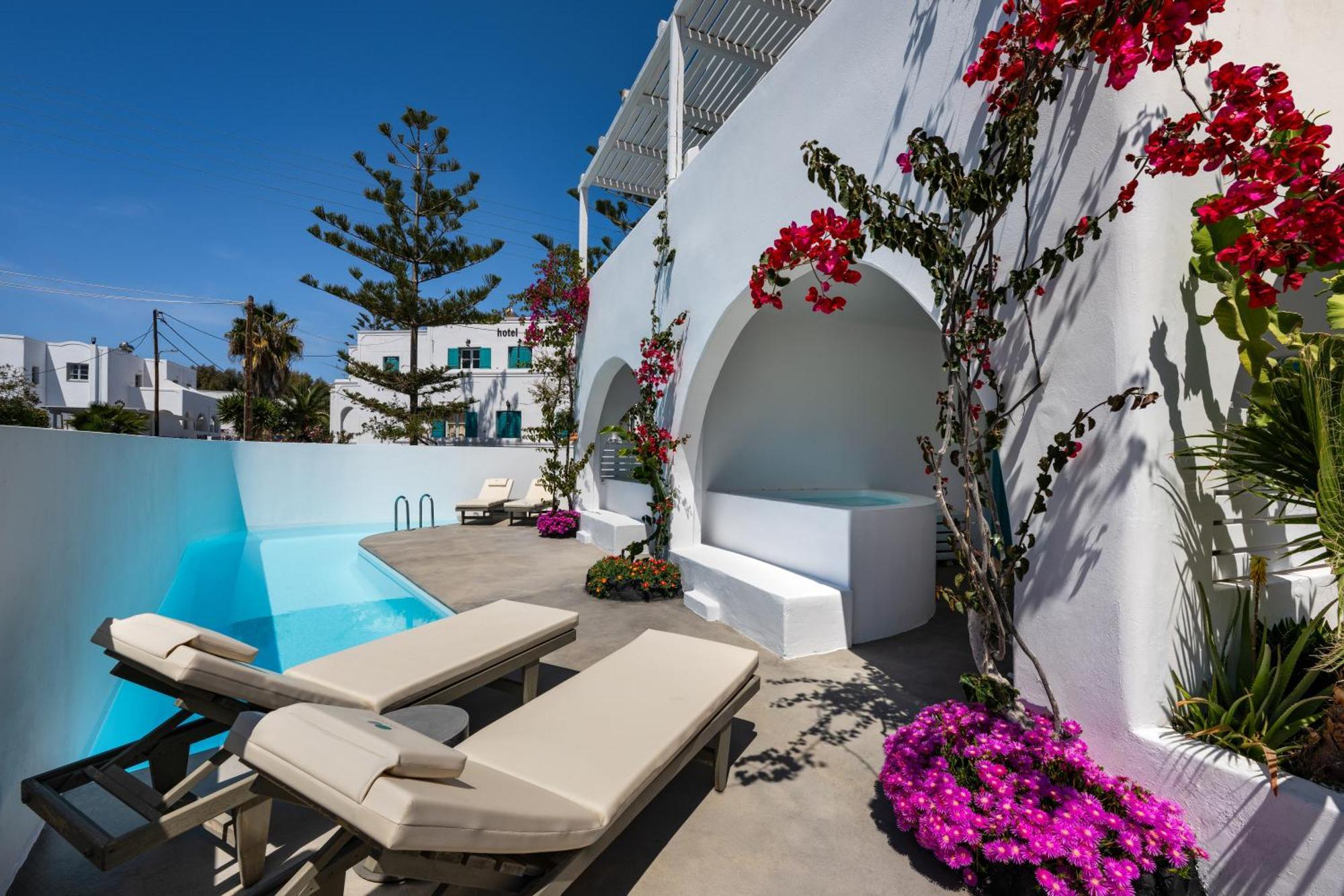 Aparthotel Nissia & Kamari (Santorini)