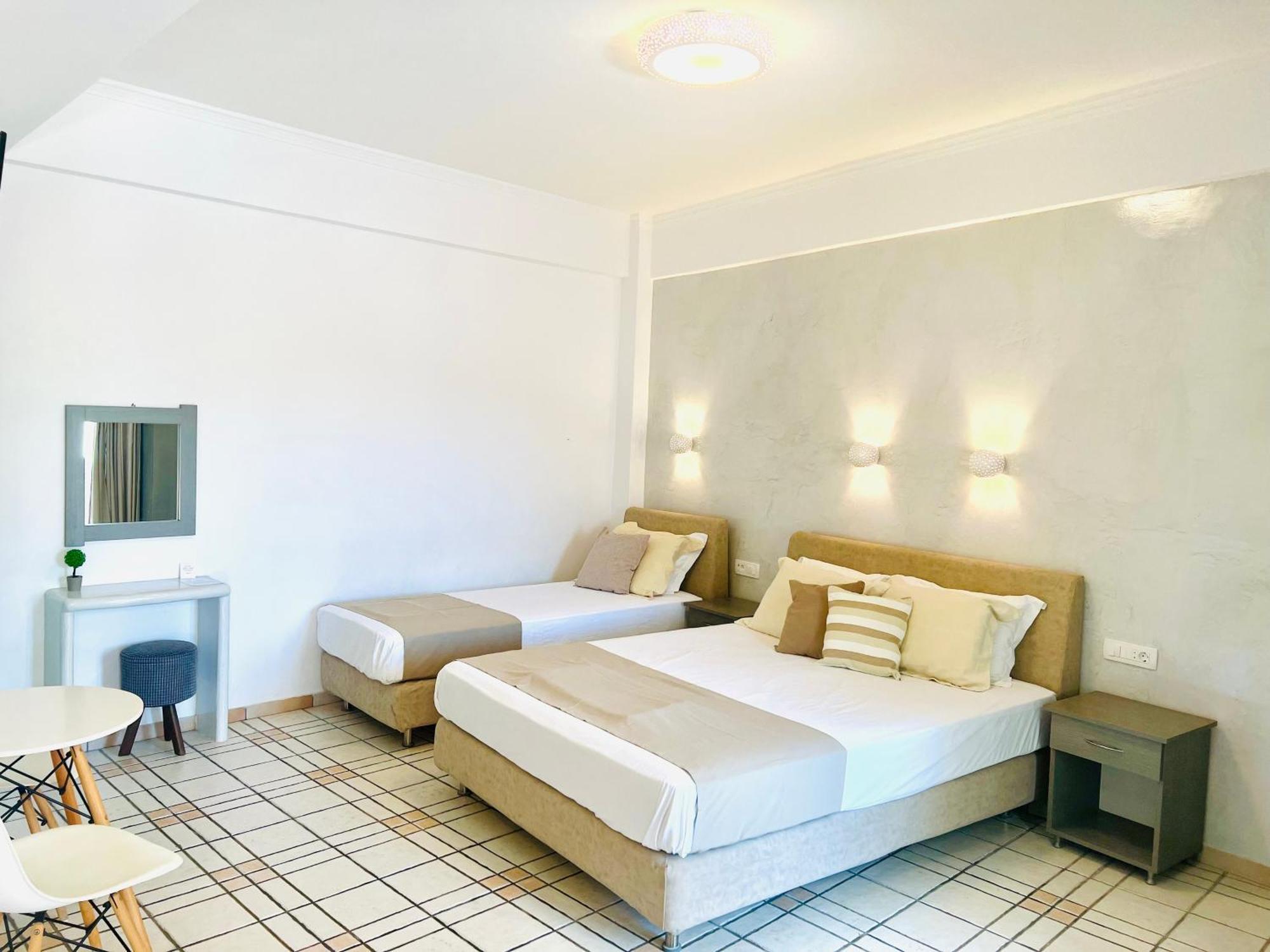 Arapiou Aparthotel 3*