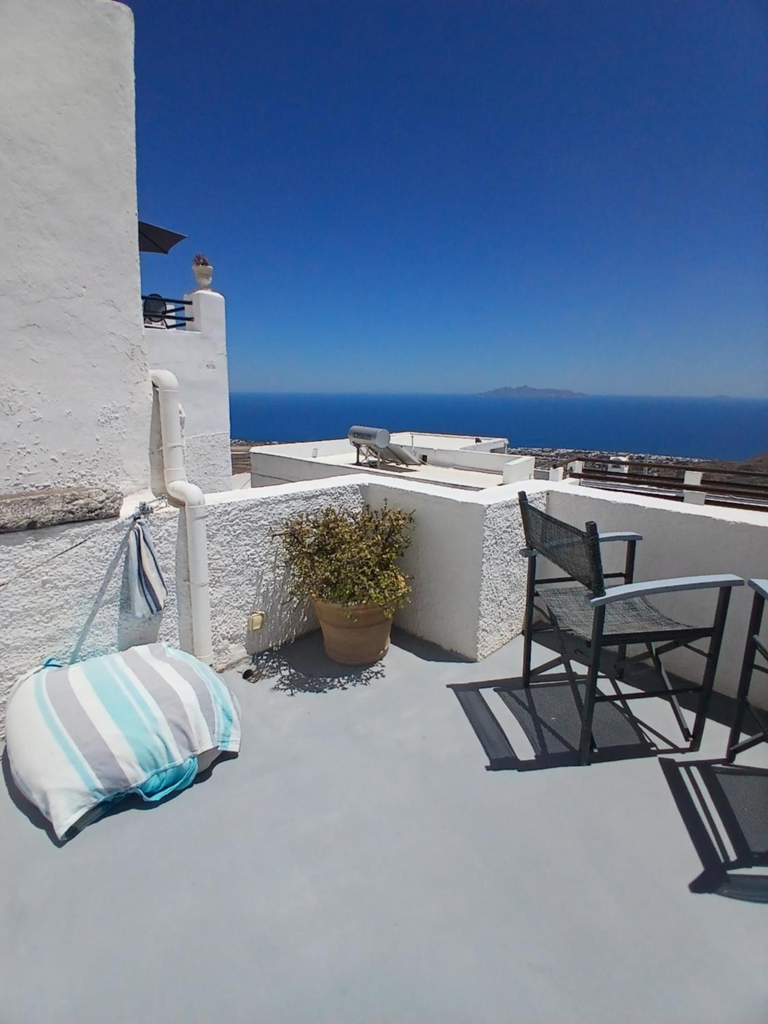 1705 Castle House Pýrgos