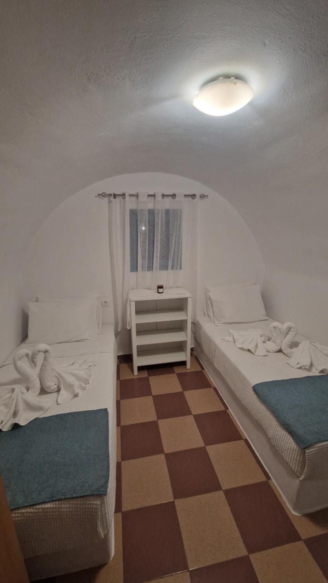 Kevin's Seaside Apartamento Perissa (Santorini)