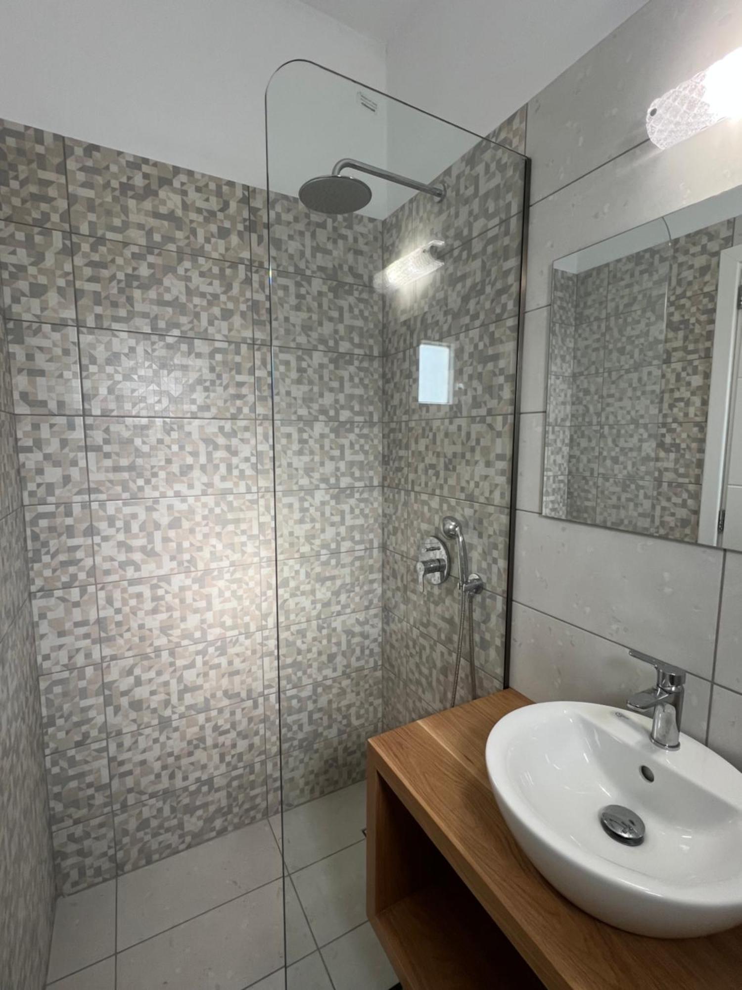 Vigere Luxury Monolithos (Santorini)