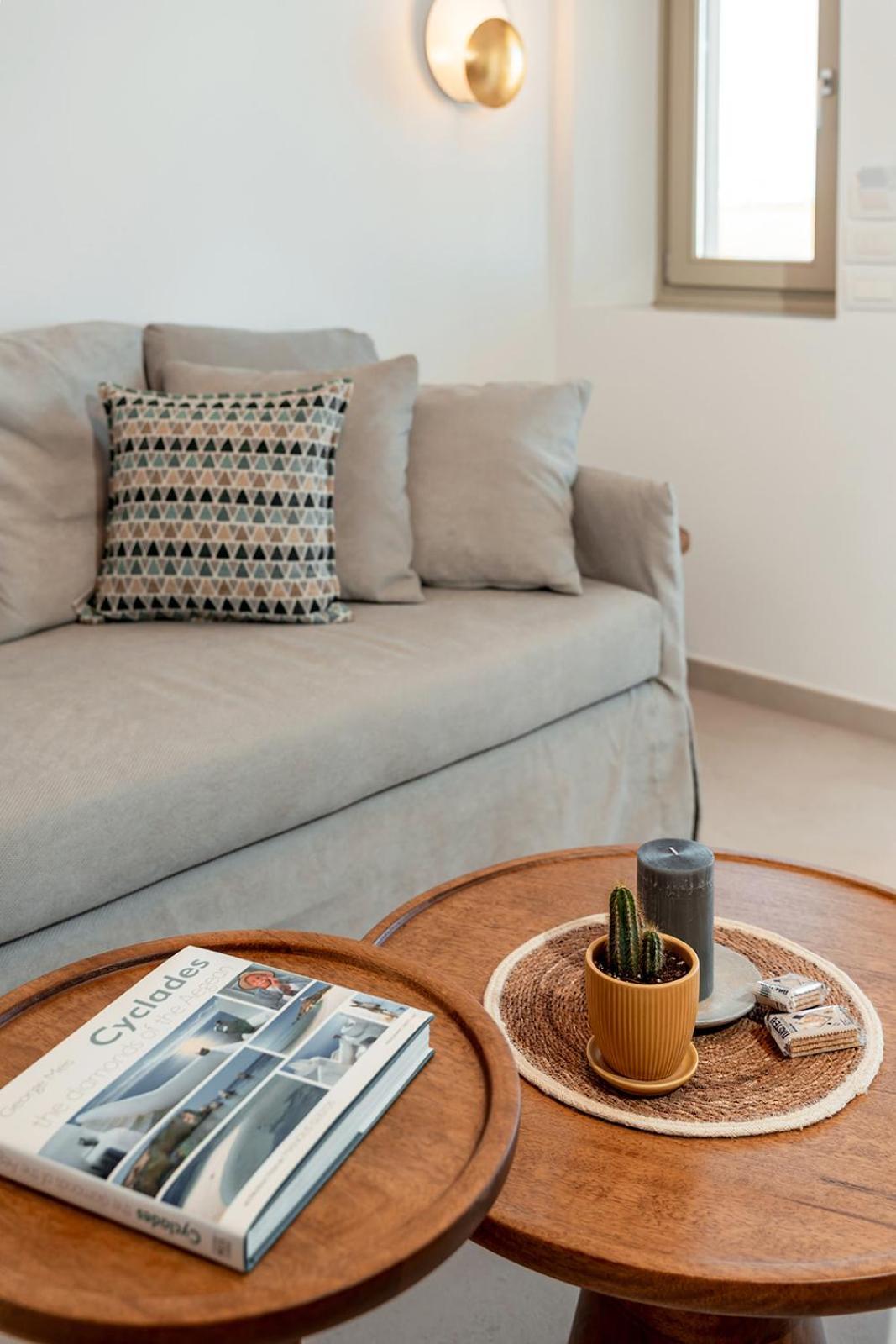 Platies Luxury Santorini