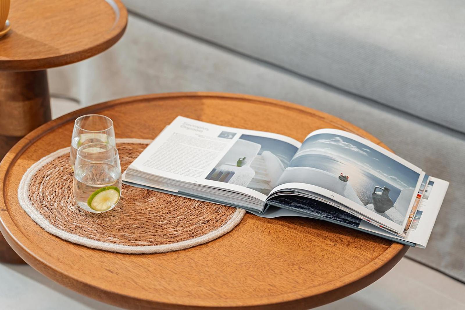 Platies Luxury Santorini Exo Gonia