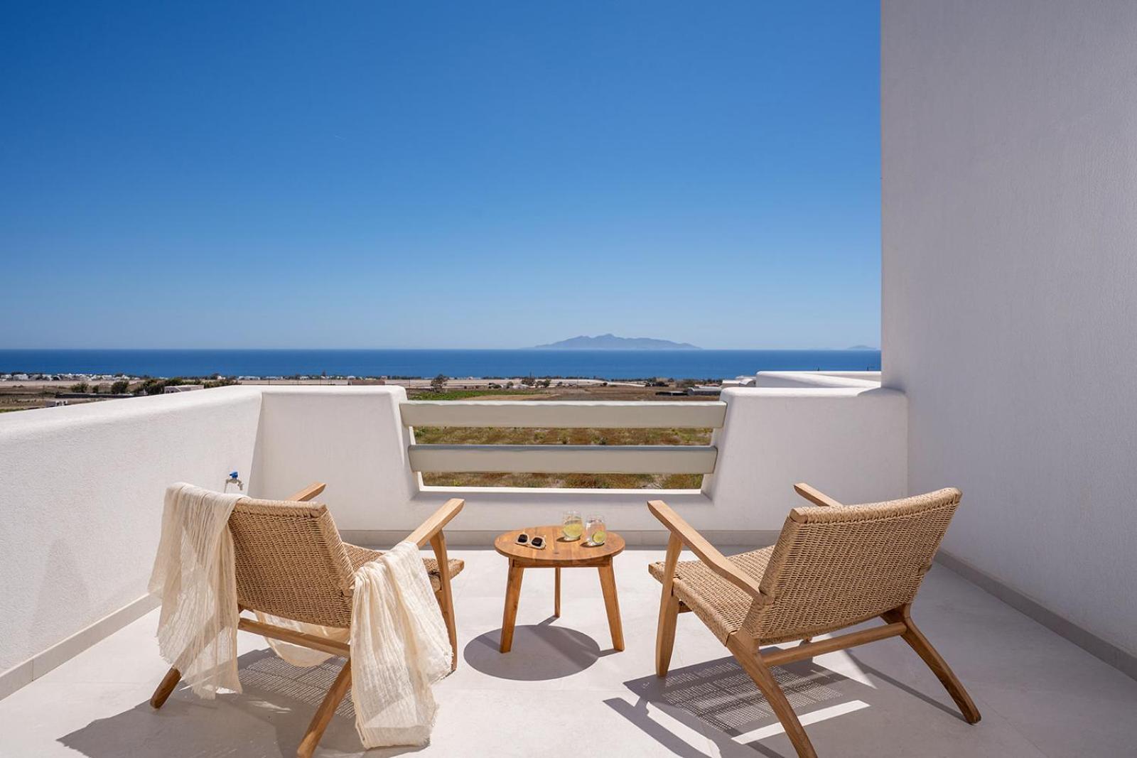 Platies Luxury Santorini Exo Gonia