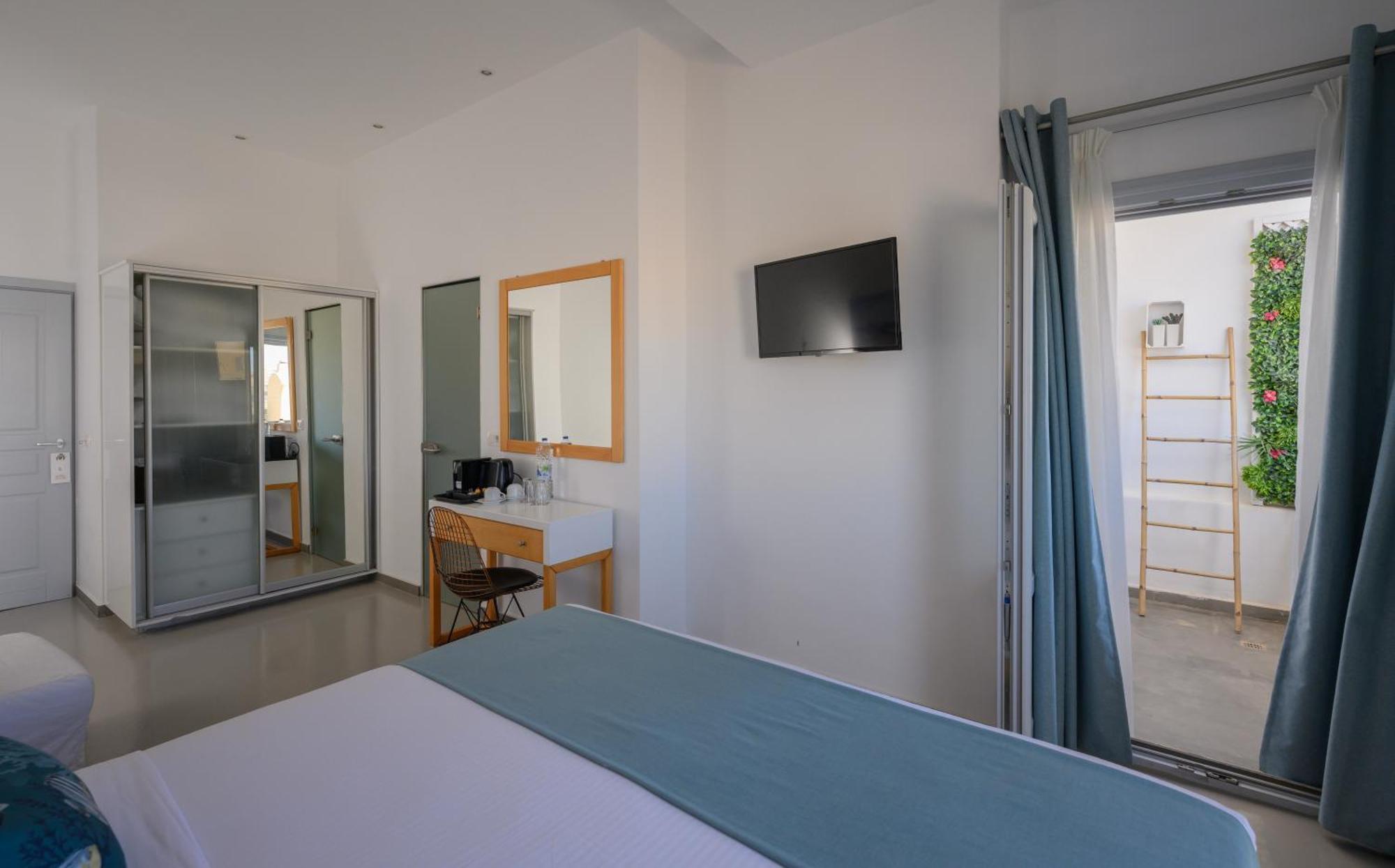 Hotel Impressive One Ormos Athinios
