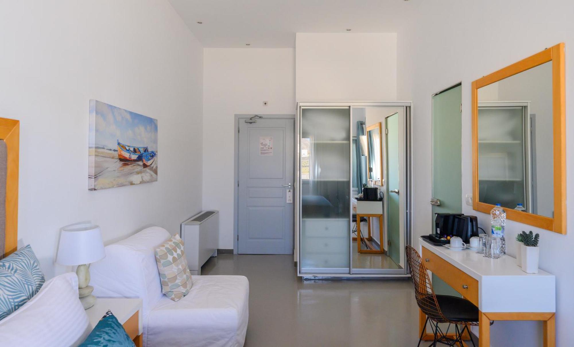 Hotel Impressive One Ormos Athinios