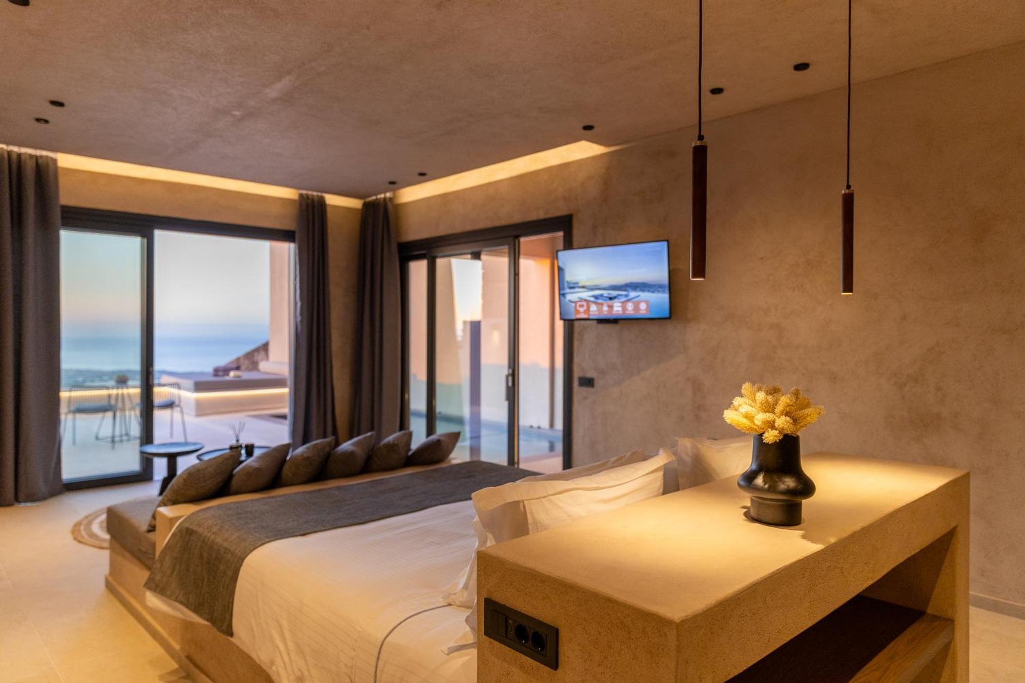 North Santorini - A Luxury Pousada *