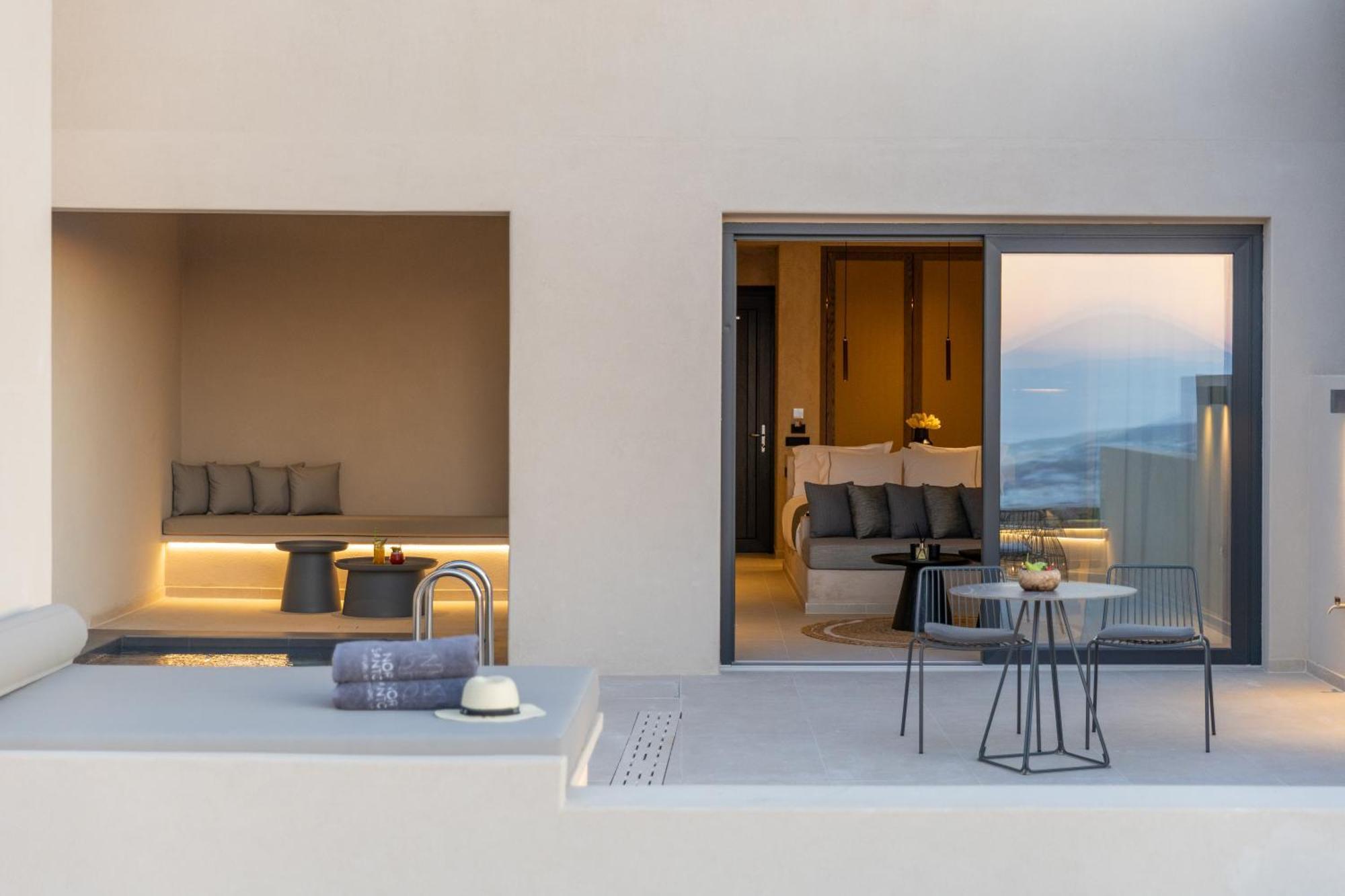 North Santorini - A Luxury Pousada