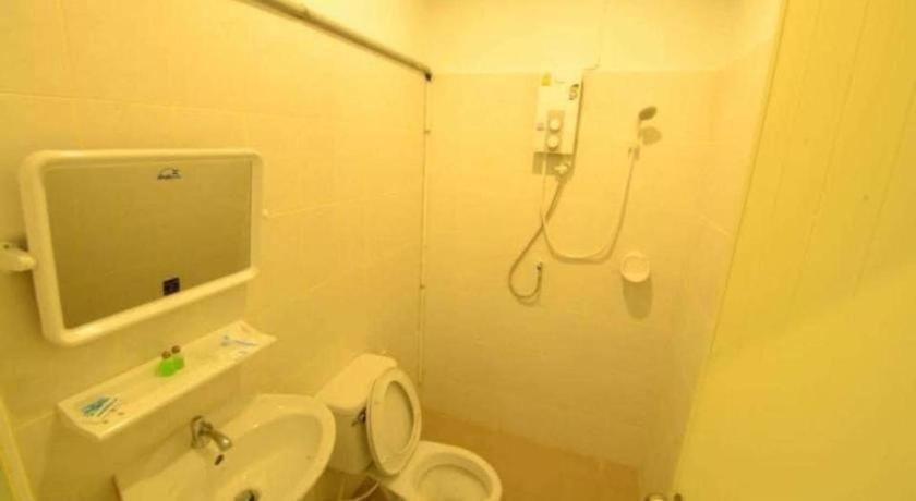 Lovely Hot-l Hotel 4*