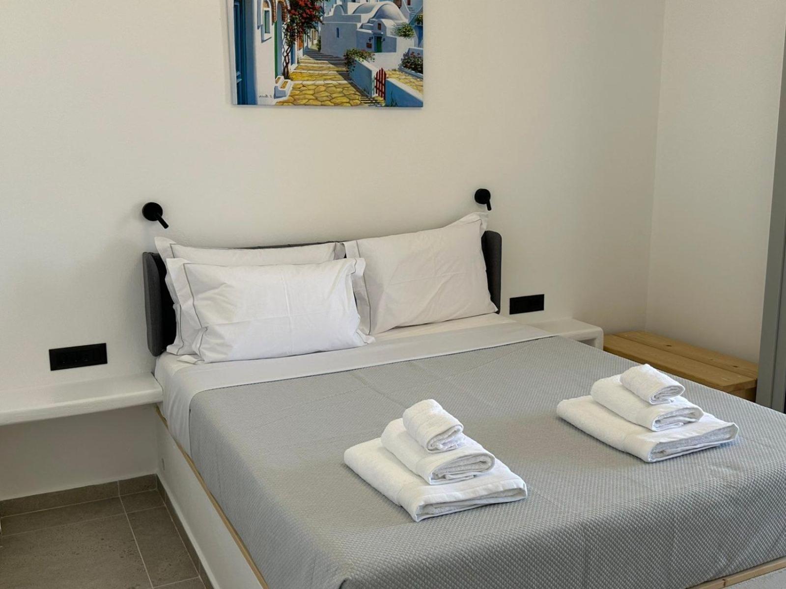 Lovely Hot-l Hotel