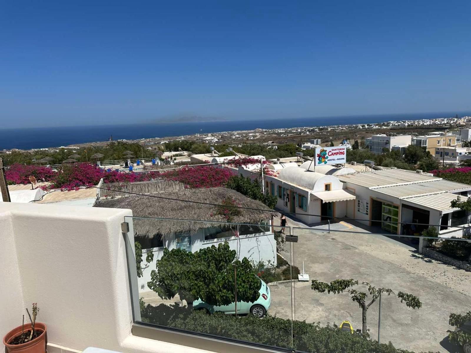 Lovely Hot-l 4* Fira (Santorini)