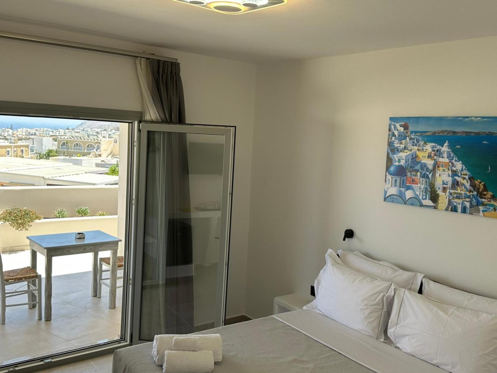 Lovely Hot-l Hotel