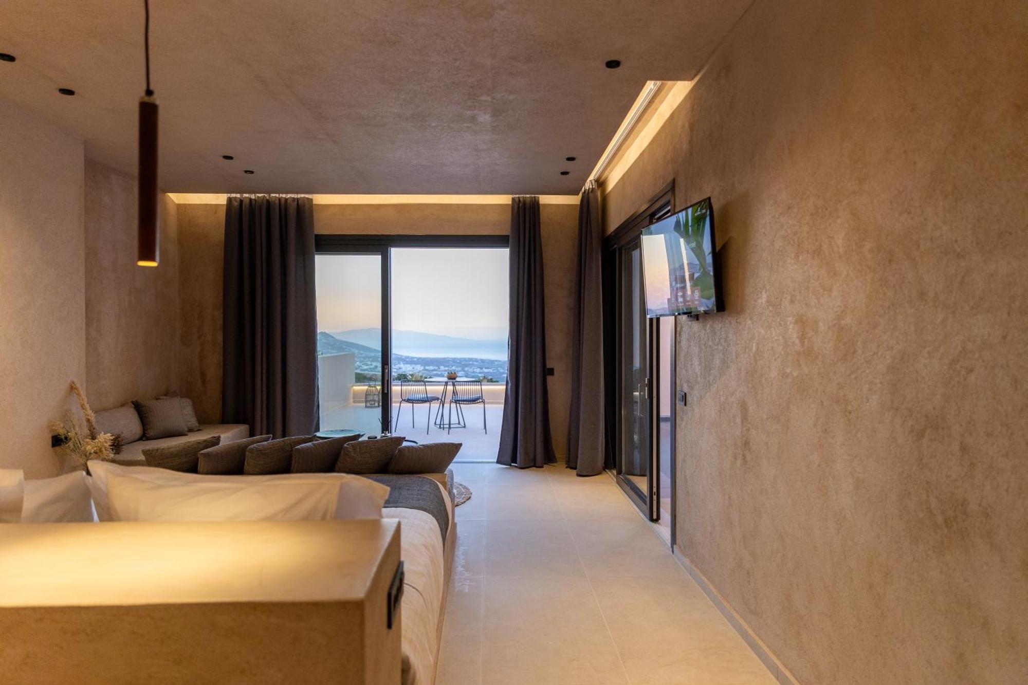 Pousada North Santorini - A Luxury *