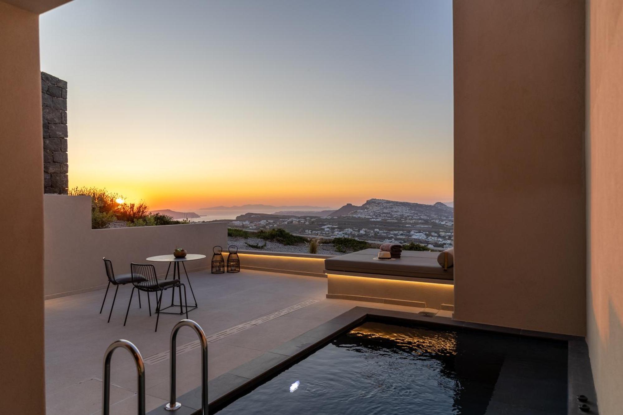 Pousada North Santorini - A Luxury