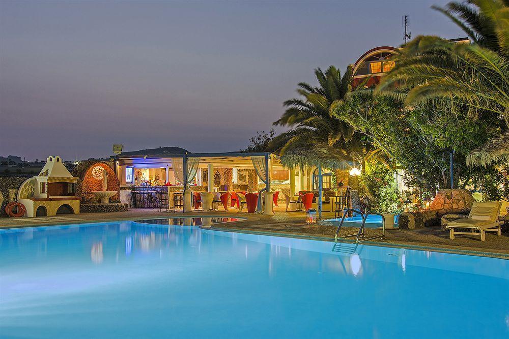 Aparthotel Pantheon Agios Georgios (Santorini)