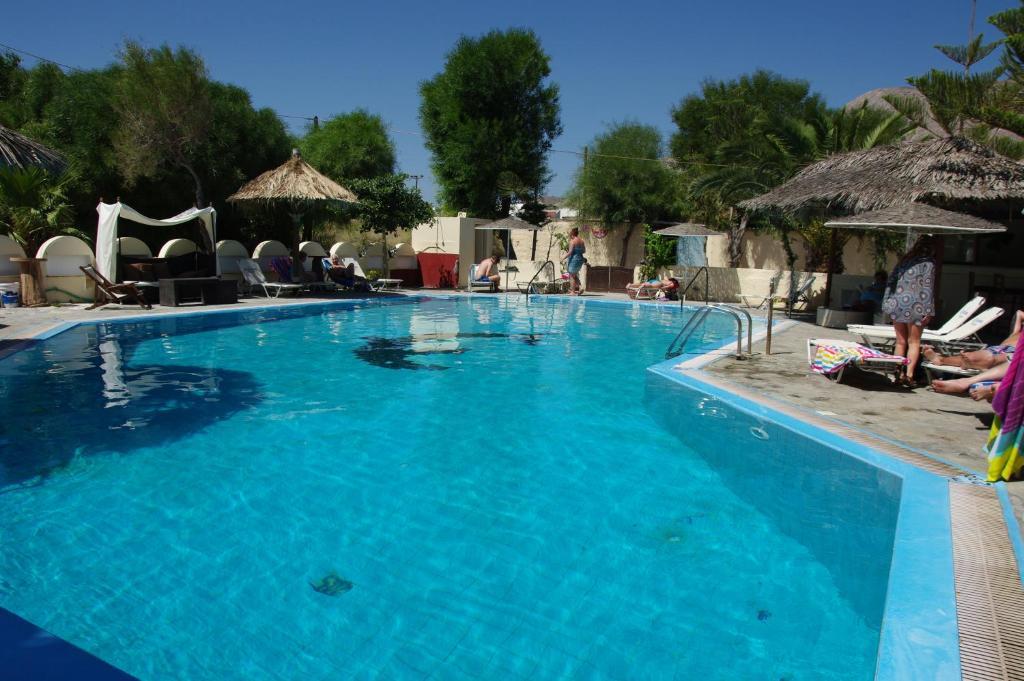 Rena * Perissa (Santorini)