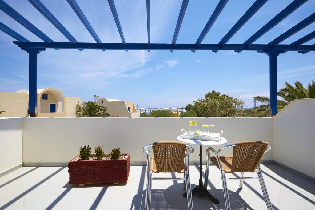 Hermes Hotel Kamari (Santorini)