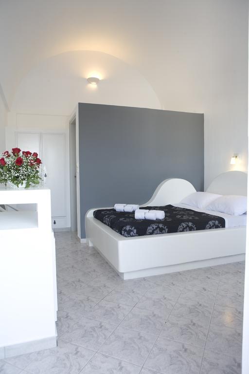Philippion Boutique 4* Fira (Santorini)
