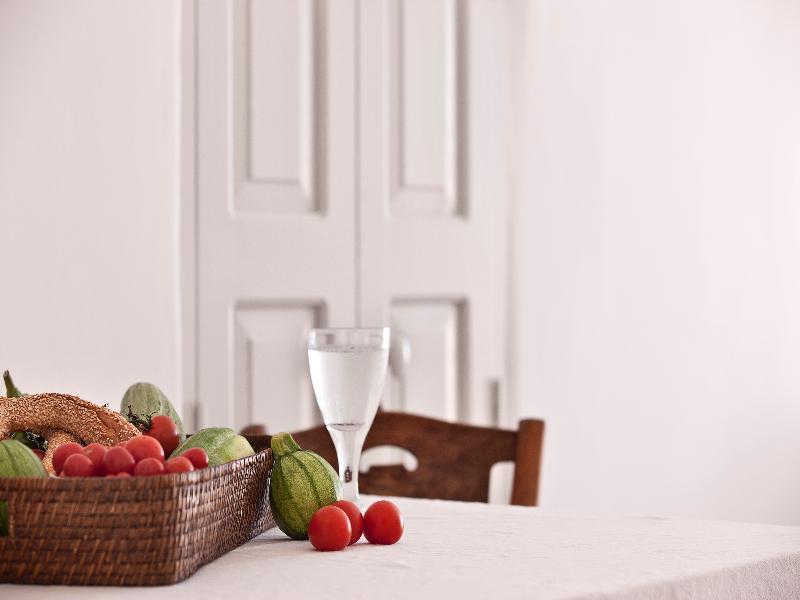 Aparthotel Armeni Luxury 4*