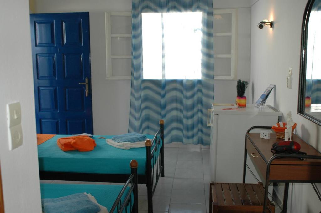 Kostas Perissa (Santorini)