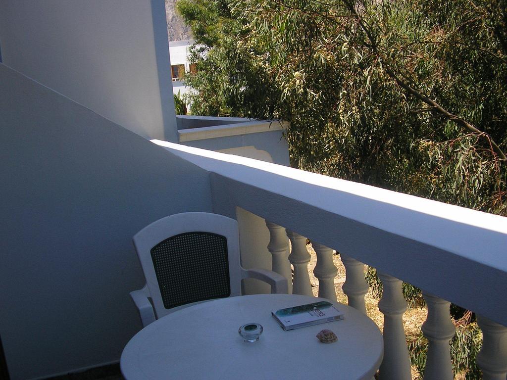 Hotel Finikas Santorini