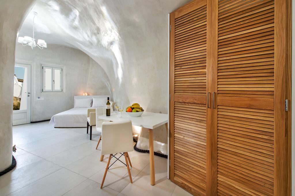 Apartment Spilies By Thireas Vourvoulos